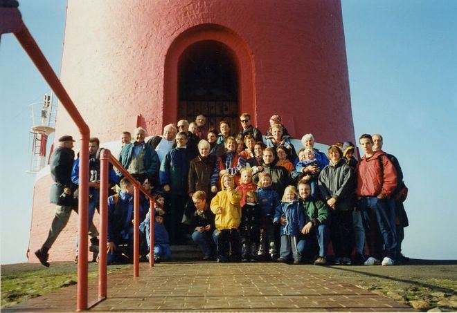 Vor dem Leuchtturm von Amrum